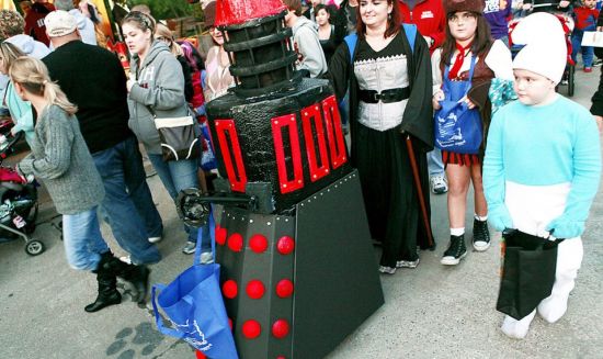 2012-10-26 Daily Oklahoman picture.jpg